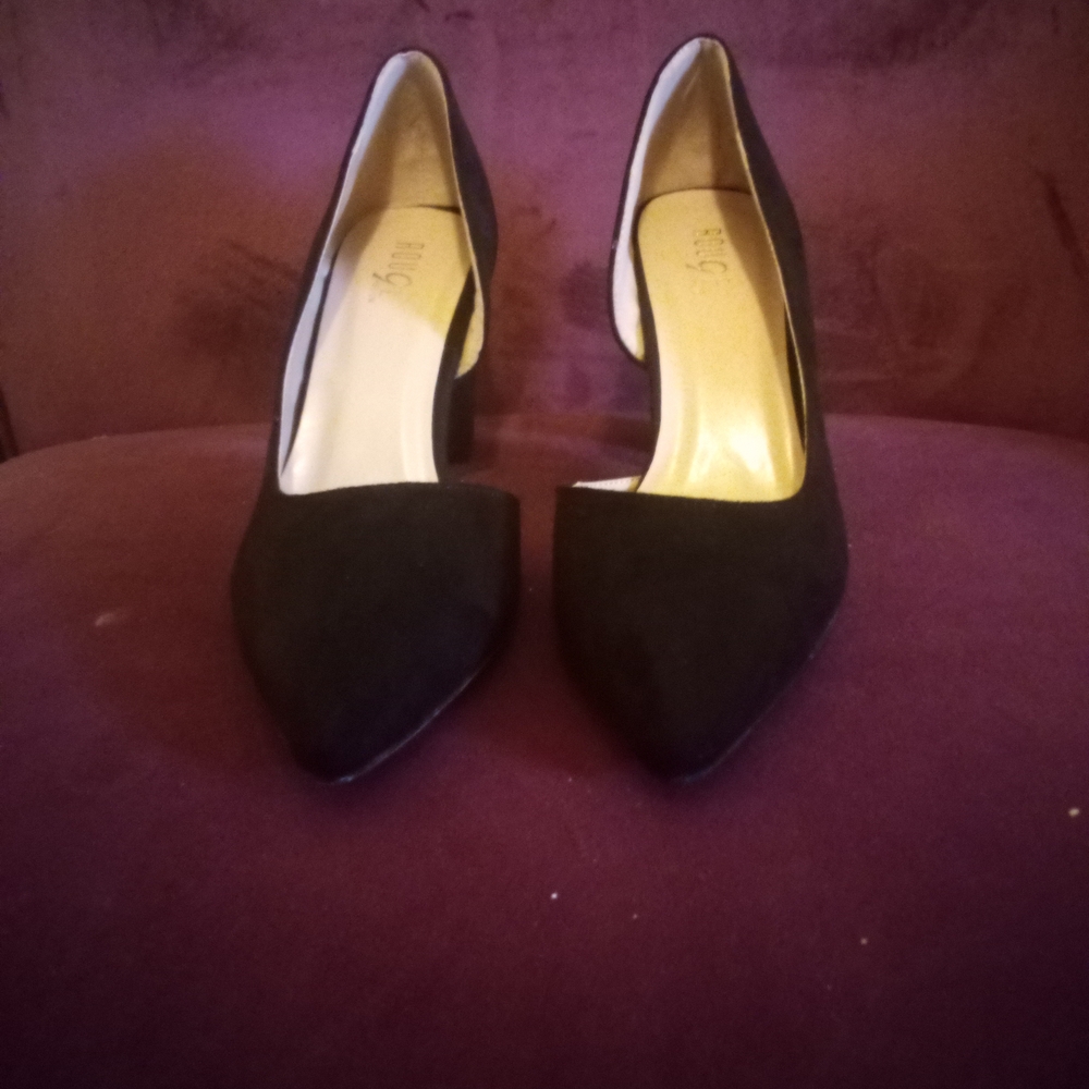 Rouge! Classic Black Heels